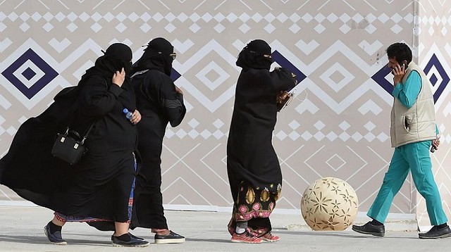 4308 Abaya is not necessary for women – Crown Prince Mohammad bin Salman 02