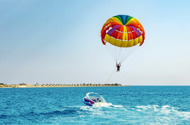 Parasailing in Jeddah 