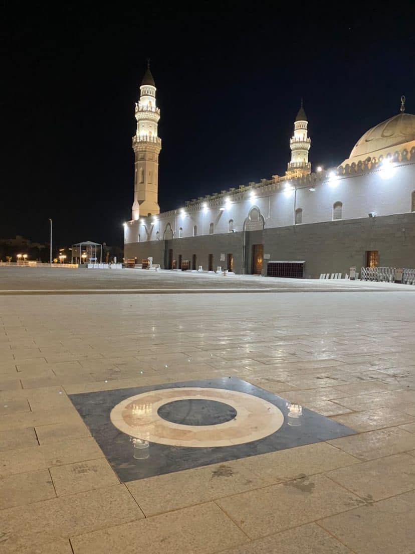 his marking is said to be the Well of Aris in which the Ring of the Prophet Muhammad ﷺ fell from the Hands of Uthman رَضِيَ ٱللَّٰهُ عَنْهُ.