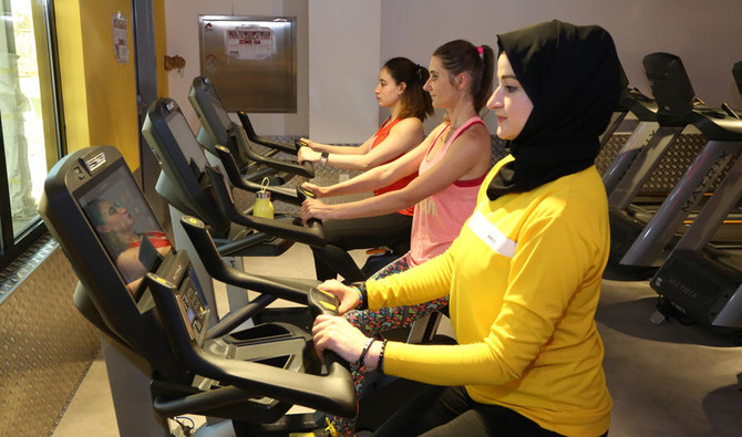 Gold’s Gym - the best gym for women in Jeddah.