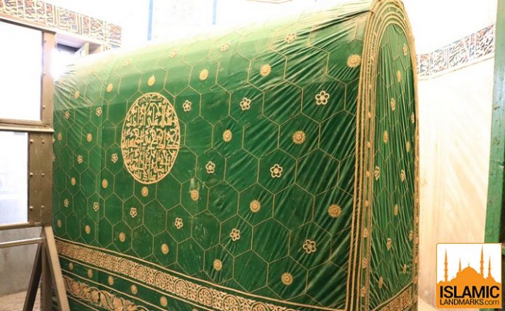 Grave of Prophet Ibrahim عليه السلام.