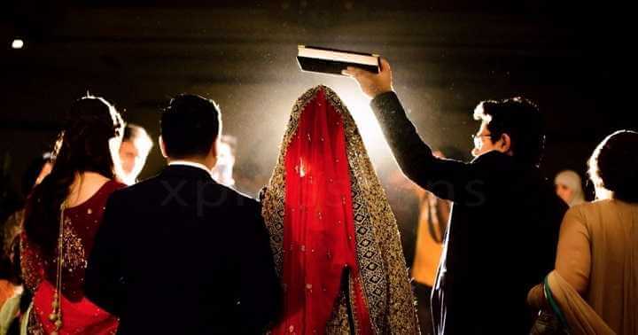 Is holding Quran over bride's head Islamic?